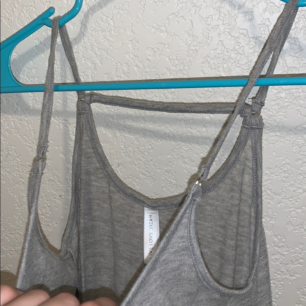 Gray tank - Picture 2 of 4